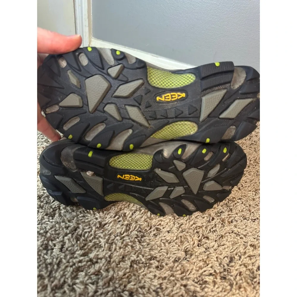 Keen Voyageur Hiking Shoes Womens US 7 EU 37.5 Shitake Lime Green Low Top Trail